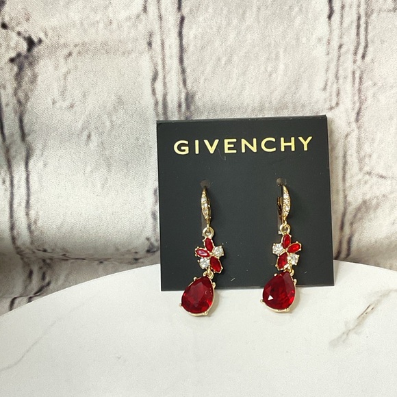 🐘🐘 Givenchy Red Drop Earrings - Picture 10 of 11